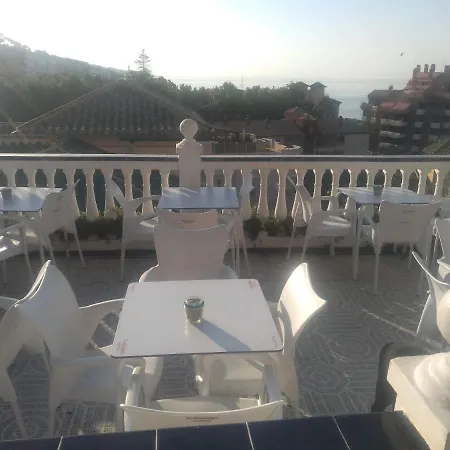 Terraza Del Limonar Hostal